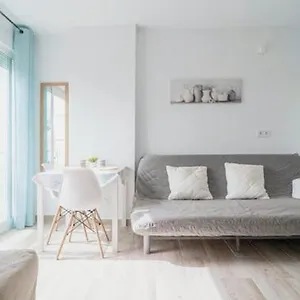 https://coqueto-y-acogedor-estudio-cercano-a-la-playa.hotelsinnerja.org