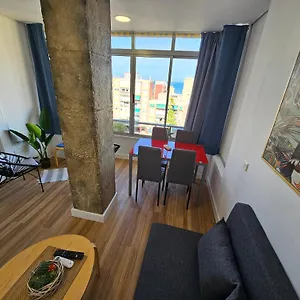 https://bonito-luminoso-y-centrico-apartamento-con-piscina-y.hotelsinnerja.org